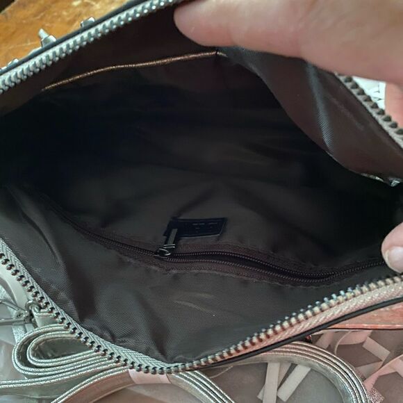 Fringed Skull Handbag    - Picture 6 of 6